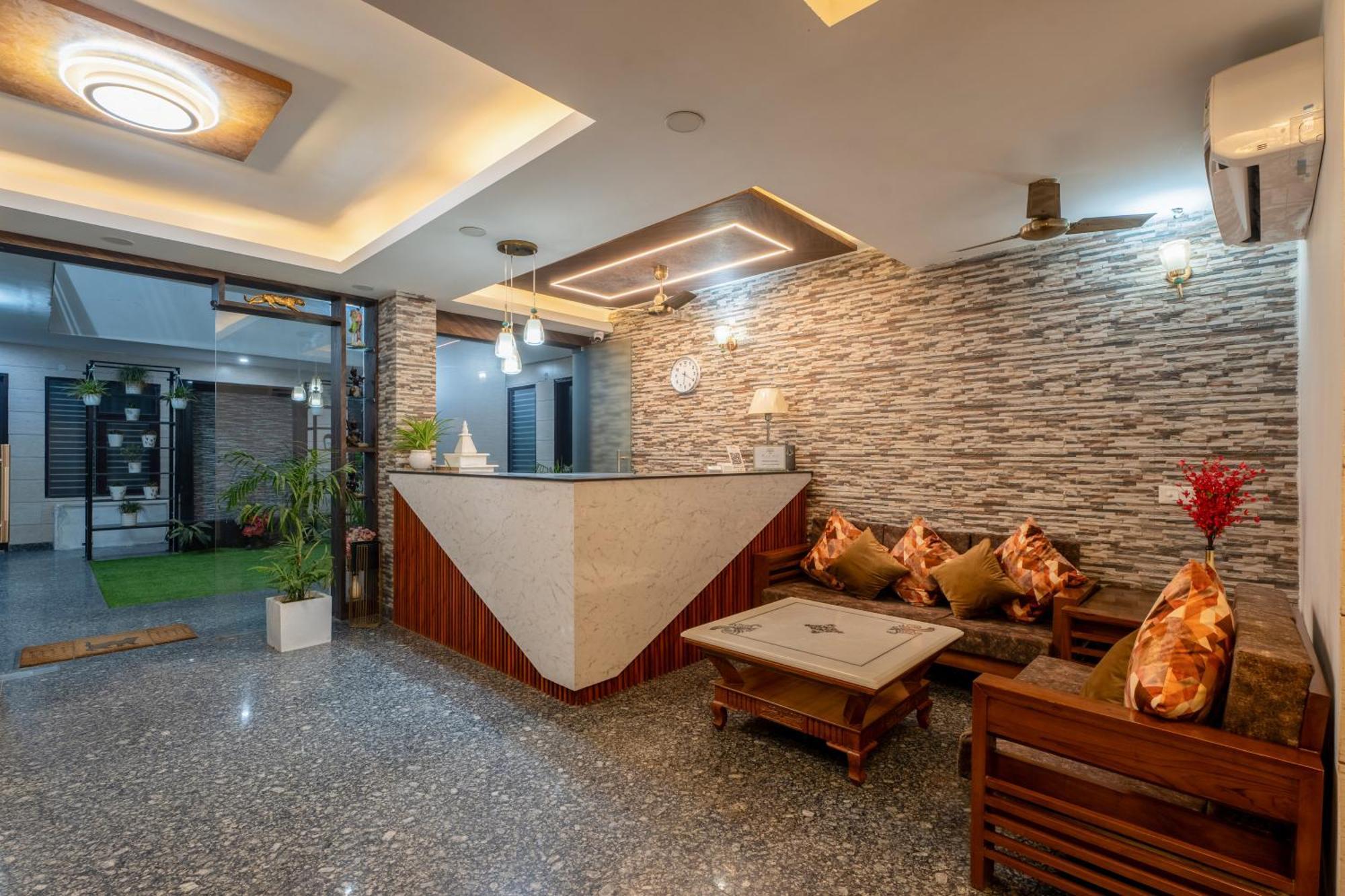 Plum Tree Hotels Gurgaon Esterno foto